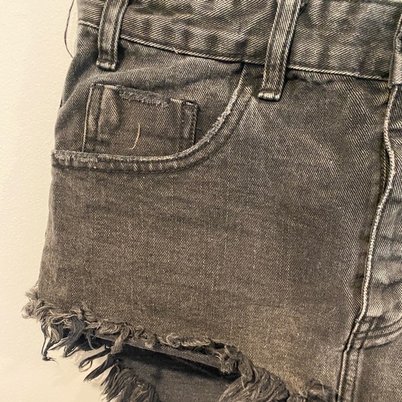 One Teaspoon Black Low Rise Skirt - Picture 2 of 5